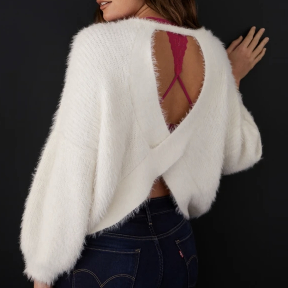 Elan Fuzzy Knitted Cutout Crop Sweater white
